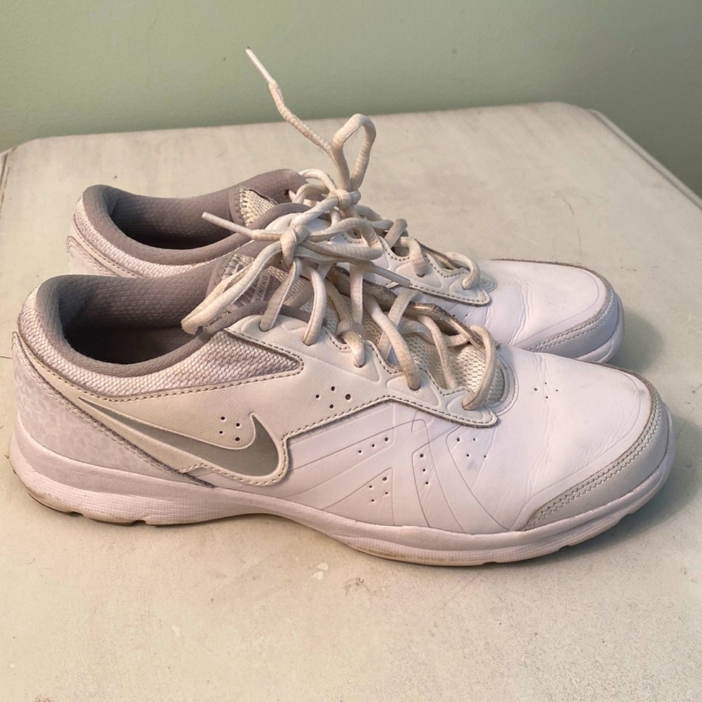 - Nike Core Motion TR 2 running shoes 749179-100